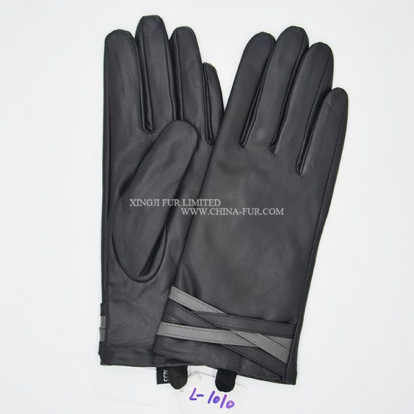 Real Sheep Skin Leather Gloves