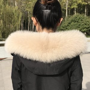 fur collar