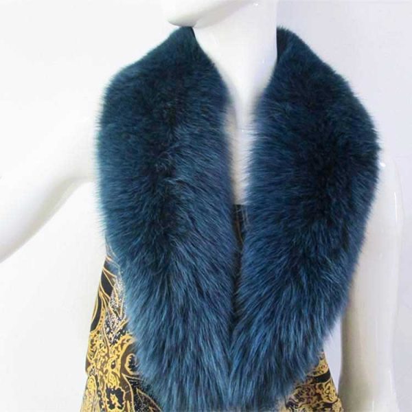 fur collar